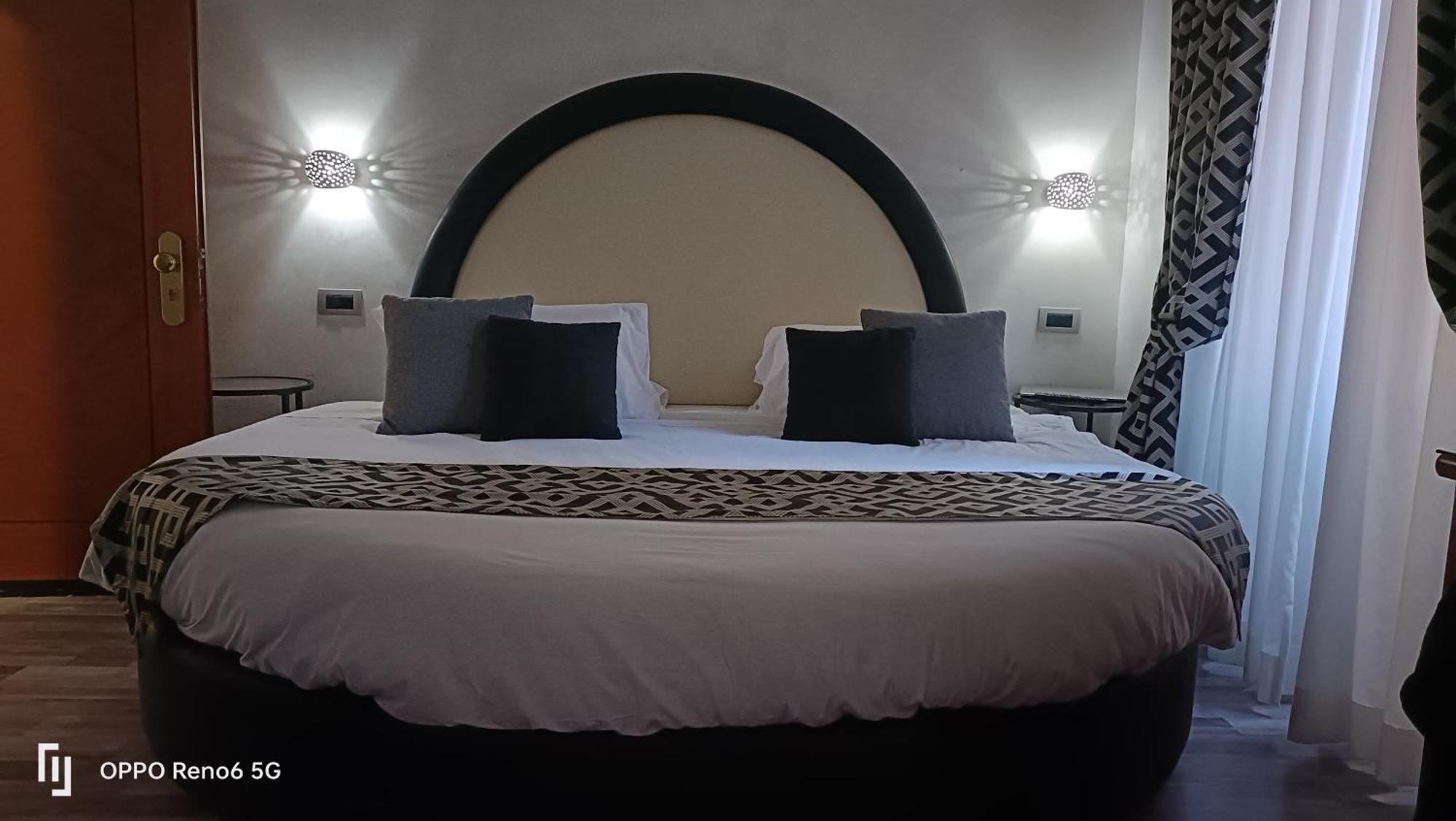 House 4 Mori Hotell Roma Eksteriør bilde