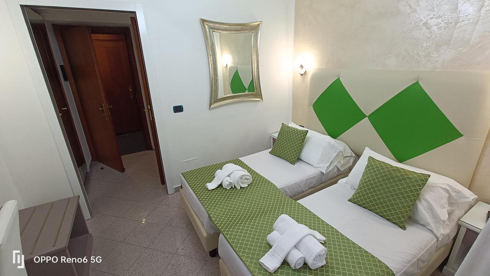 House 4 Mori Hotell Roma Eksteriør bilde