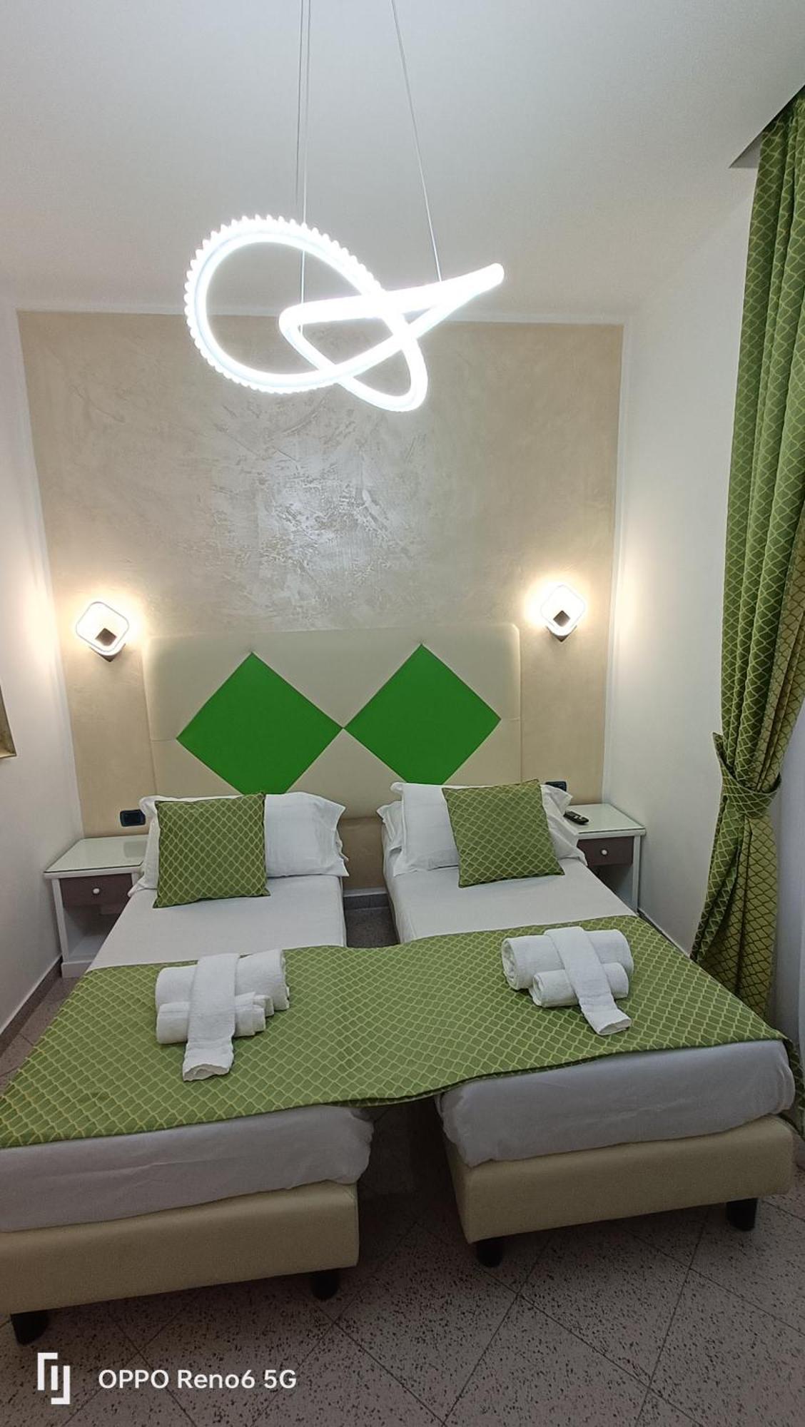 House 4 Mori Hotell Roma Eksteriør bilde