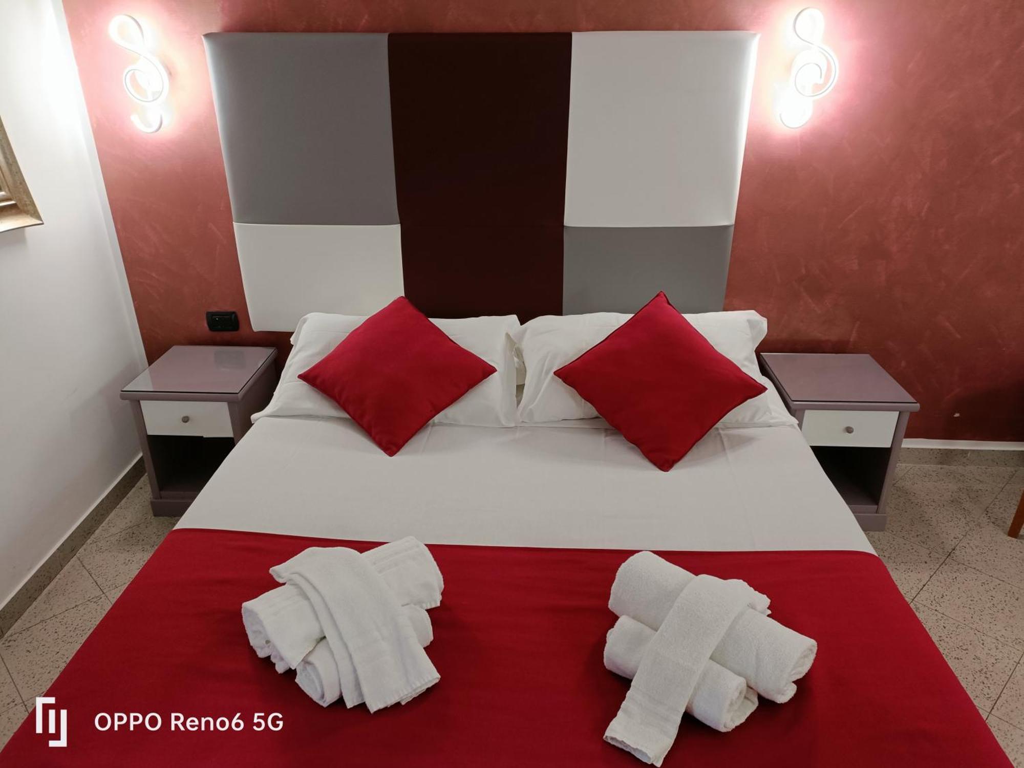 House 4 Mori Hotell Roma Eksteriør bilde